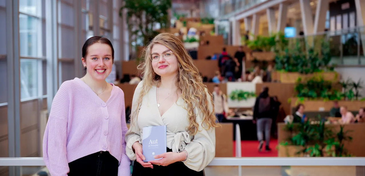 Helena Hamstra en Larissa van Kooten